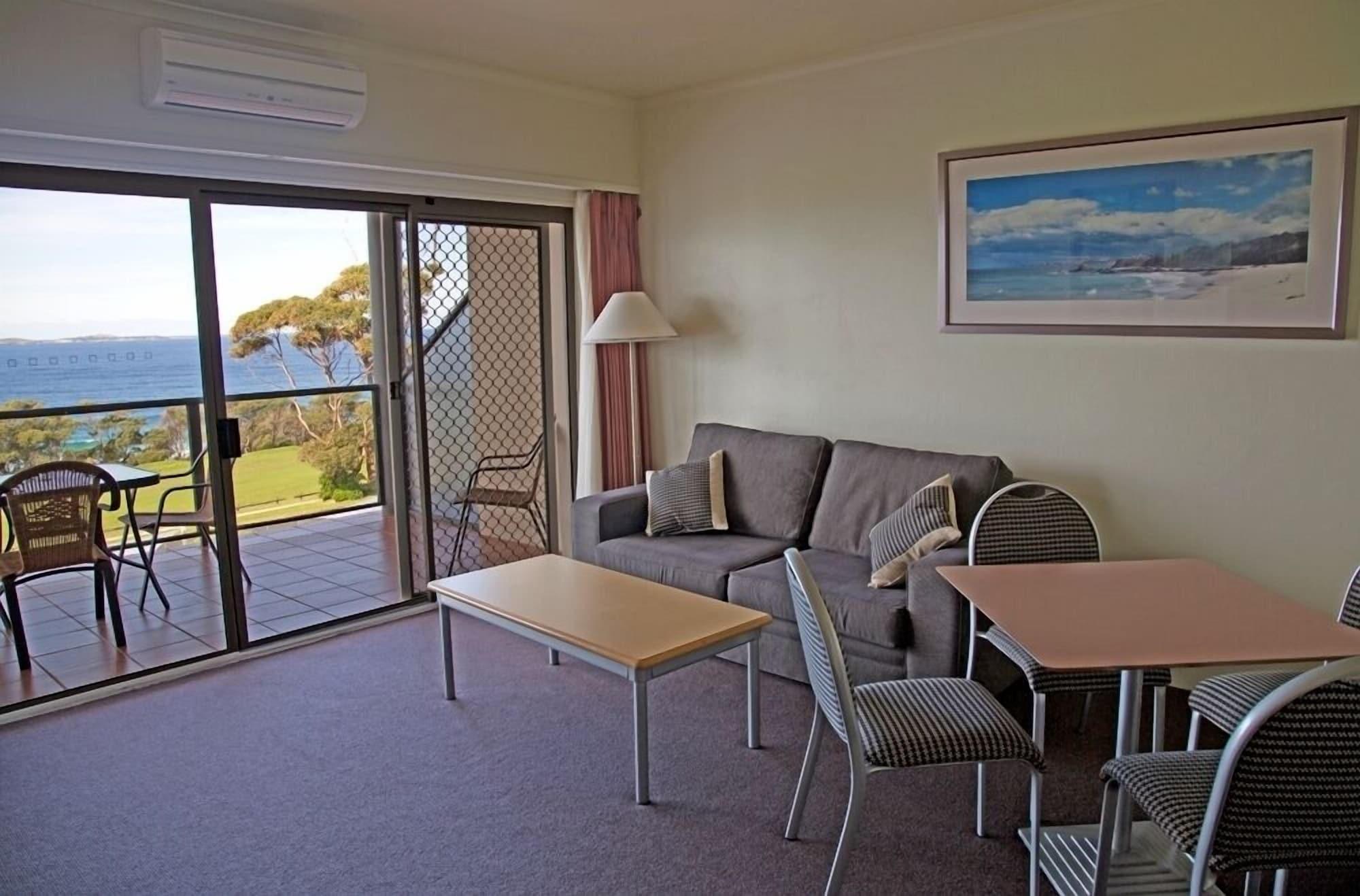 Amooran Oceanside Apartments And Motel Narooma Bagian luar foto