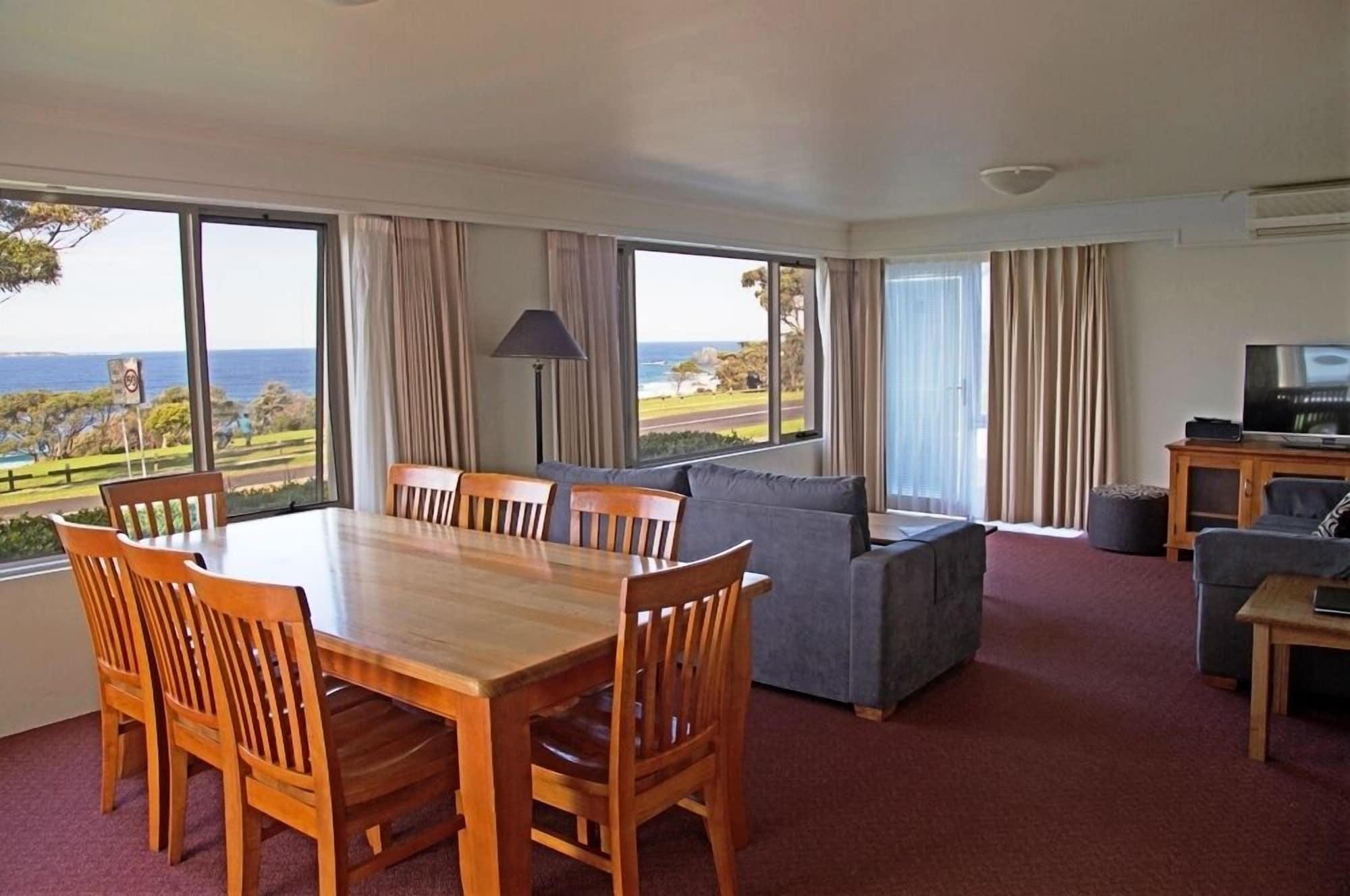 Amooran Oceanside Apartments And Motel Narooma Bagian luar foto