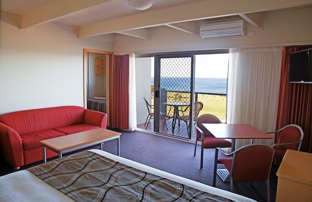 Amooran Oceanside Apartments And Motel Narooma Bagian luar foto