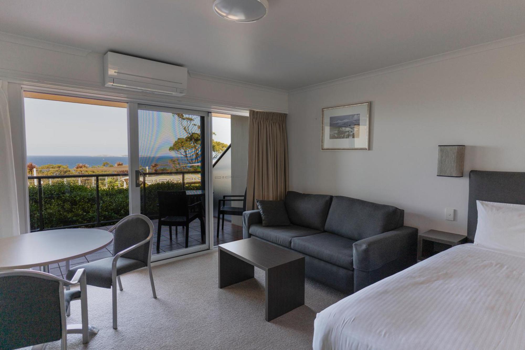 Amooran Oceanside Apartments And Motel Narooma Bagian luar foto