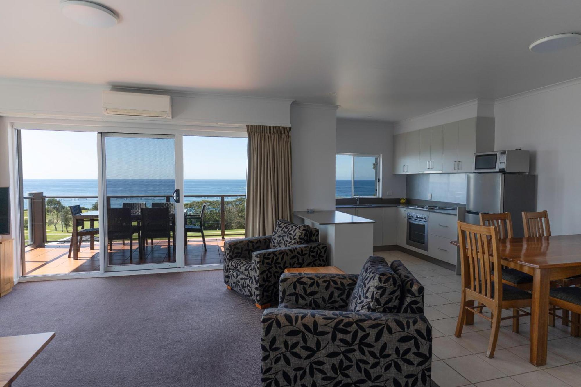 Amooran Oceanside Apartments And Motel Narooma Bagian luar foto