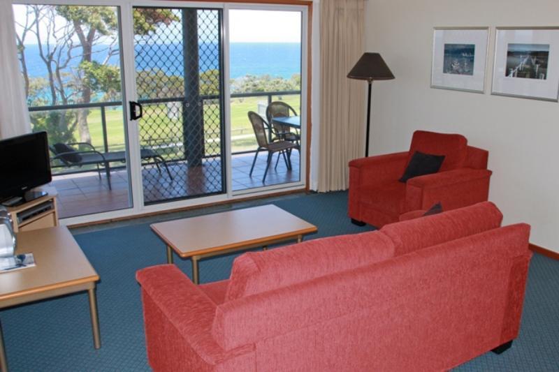 Amooran Oceanside Apartments And Motel Narooma Bagian luar foto