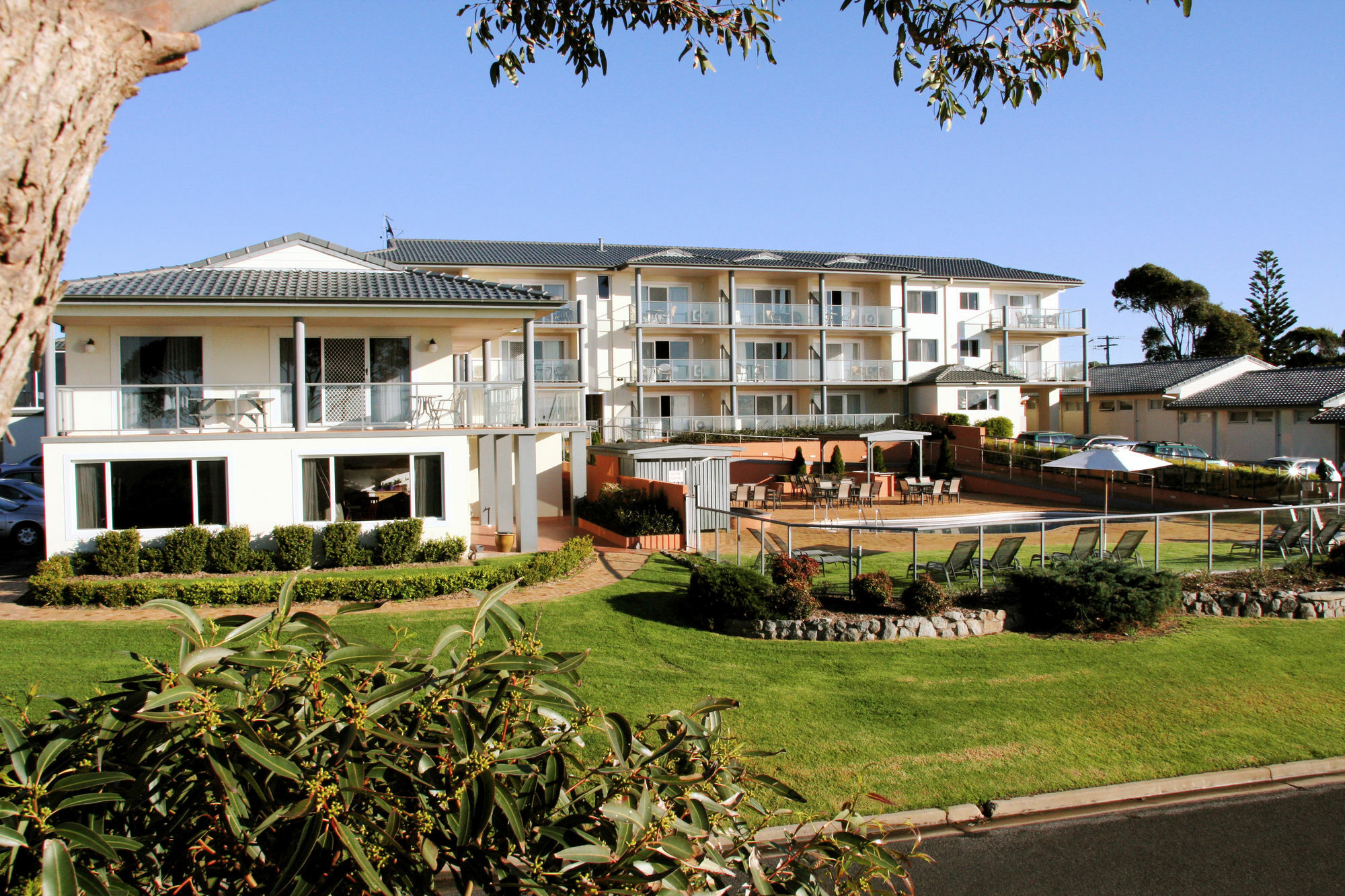 Amooran Oceanside Apartments And Motel Narooma Bagian luar foto